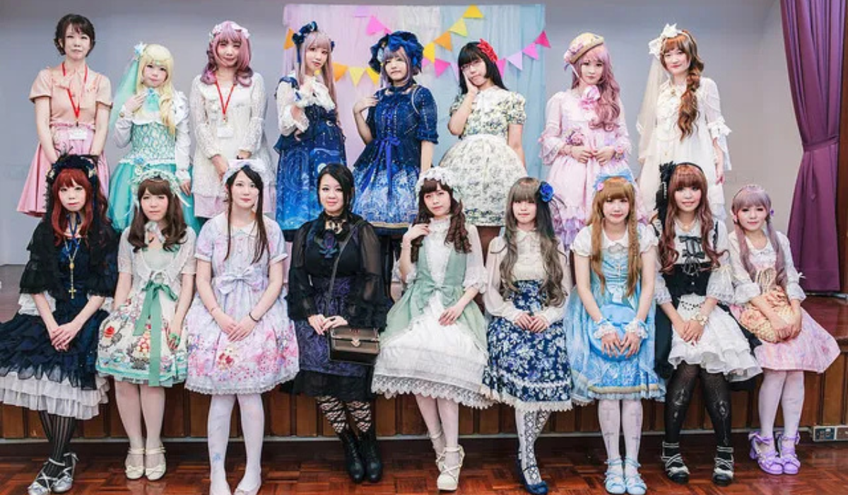 Lolita Fashion Dress to Impress: A Guide to This Enchanting Style