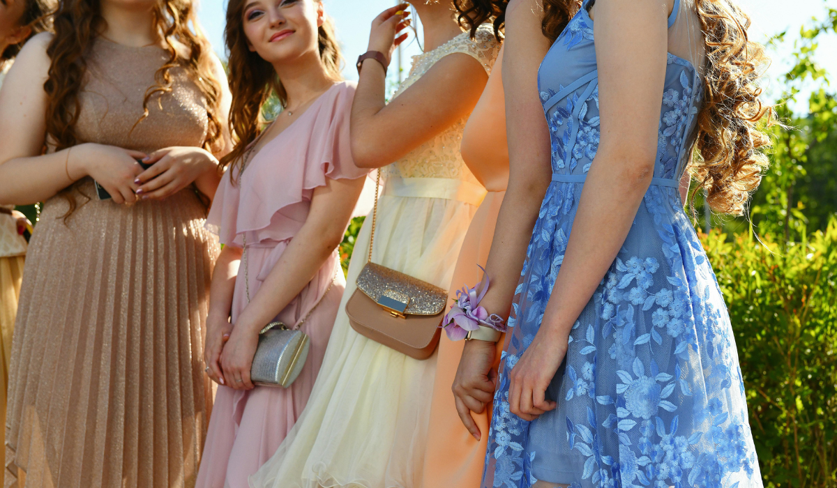 Fashion's Never Finished GIF Social Experiment